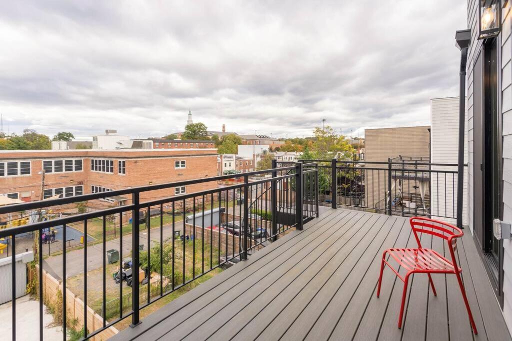 Capitol View 3 Penthouse With Rooftop Washington Esterno foto