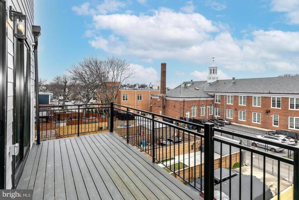 Capitol View 3 Penthouse With Rooftop Washington Esterno foto